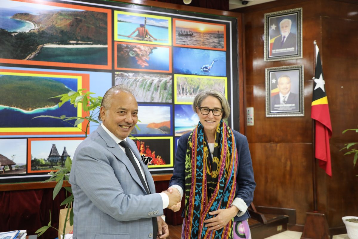 𝐕𝐢𝐬𝐞 - 𝐏𝐌 𝐞𝐧𝐤𝐨𝐧𝐭𝐫𝐮 𝐡𝐨 𝐀𝐮𝐬𝐭𝐫á𝐥𝐢𝐚 𝐧𝐢𝐚 𝐄𝐦𝐛𝐚𝐢𝐱𝐚𝐝𝐨𝐫𝐚 𝐛𝐚 𝐌𝐮𝐝𝐚𝐧𝐬𝐚 𝐊𝐥𝐢𝐦á𝐭𝐢𝐤𝐚