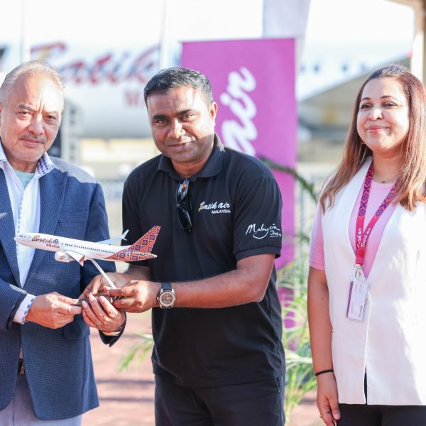 Vise-PM, MKAE, Francisco Kalbuadi Lay L𝐚𝐧𝐬𝐚 P𝐫𝐢𝐦𝐞𝐢𝐫𝐚 V𝐨𝐨 Dili -𝐊𝐮𝐚𝐥𝐚 𝐋𝐮𝐦𝐩𝐮𝐫 Sexta Loron 𝟎𝟔 fulan&hellip;