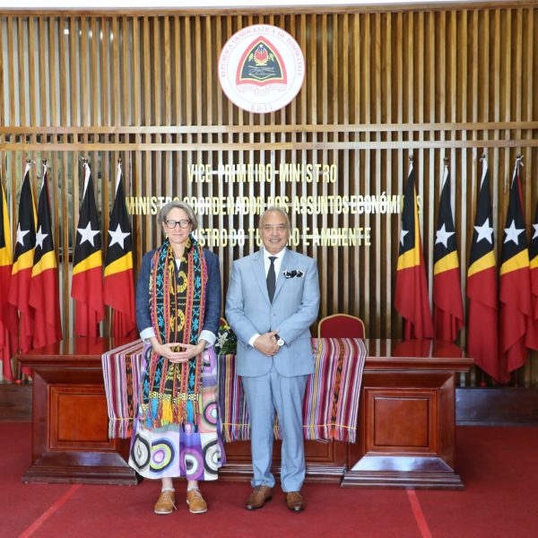 𝐕𝐢𝐬𝐞 - 𝐏𝐌 𝐞𝐧𝐤𝐨𝐧𝐭𝐫𝐮 𝐡𝐨 𝐀𝐮𝐬𝐭𝐫á𝐥𝐢𝐚 𝐧𝐢𝐚 𝐄𝐦𝐛𝐚𝐢𝐱𝐚𝐝𝐨𝐫𝐚 𝐛𝐚 𝐌𝐮𝐝𝐚𝐧𝐬𝐚 𝐊𝐥𝐢𝐦á𝐭𝐢𝐤𝐚