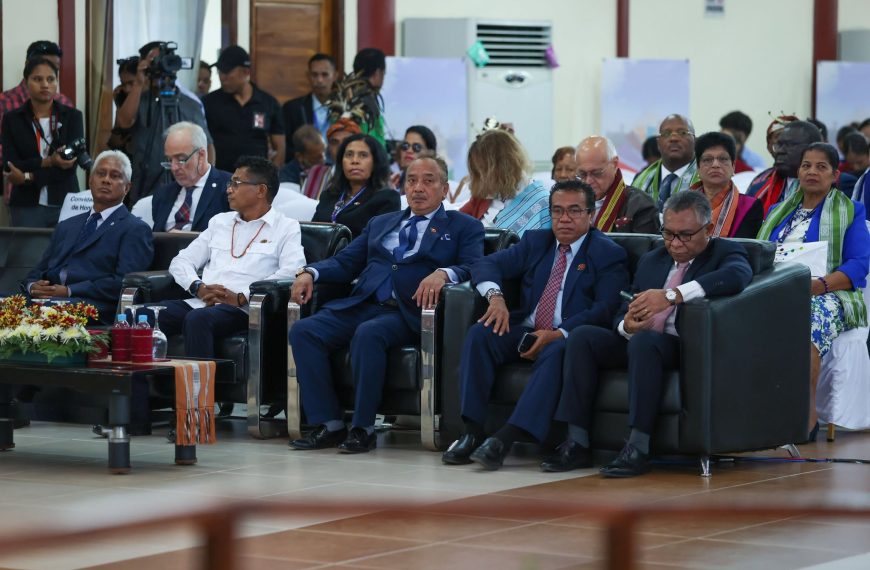 𝐊𝐨𝐧𝐟𝐞𝐫é𝐧𝐬𝐢𝐚 𝐀𝐏𝐂𝐂 𝐛𝐚 𝐝𝐚𝐥𝐚 𝟒, 𝐚𝐛𝐨𝐫𝐝𝐚 𝐮𝐧𝐢𝐟𝐢𝐤𝐚𝐬𝐚𝐮𝐧, 𝐢𝐬𝐭ó𝐫𝐢𝐚 𝐧𝐨 𝐤𝐮𝐥𝐭𝐮𝐫á𝐥.